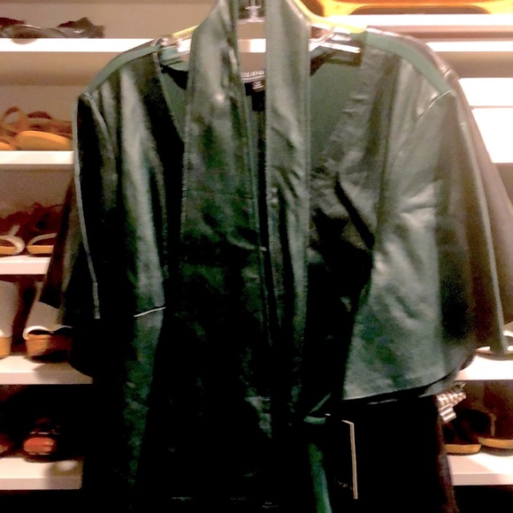 ELOQUII TOP FAUX LEATHER DARK GREEN SEXY V-NECK SHORT SLEEVE WITH MATCHING SASH - Picture 2 of 4